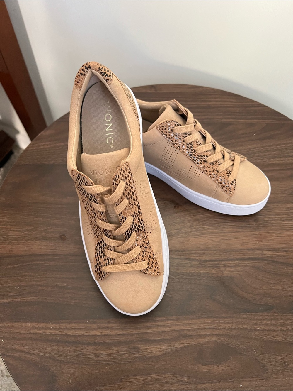 Vionic Women's Tan Snake-Accent Lace-Up Sneakers